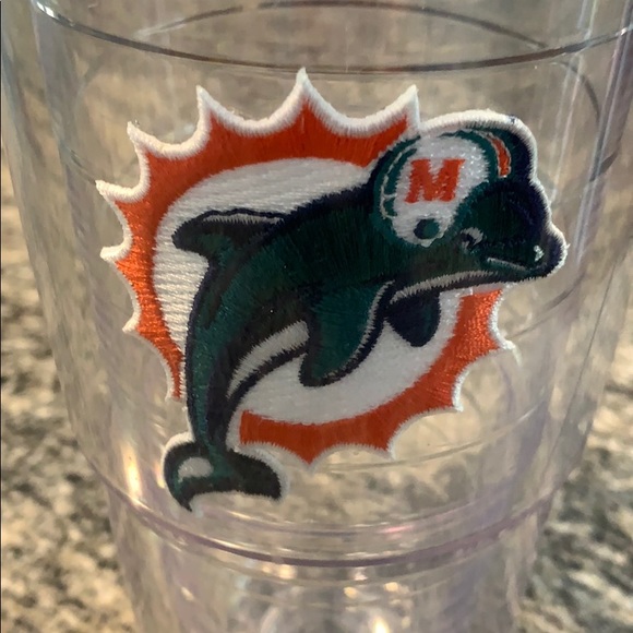Miami Dolphin 24 oz. Tumbler - Picture 2 of 2